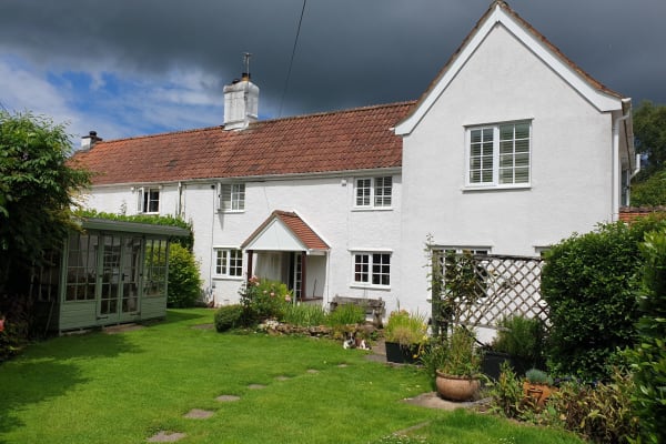 House sit in Colyton, United Kingdom