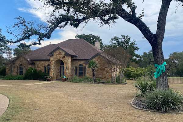 House sit in Dripping Springs, TX, US