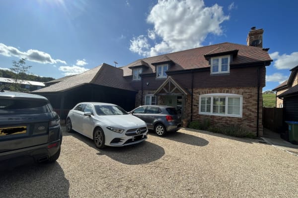 House sit in Sevenoaks, United Kingdom