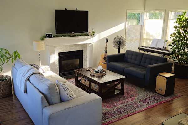 House sit in Campbell River, BC, Canada