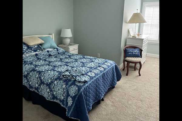 House sit in Williamsburg, VA, US