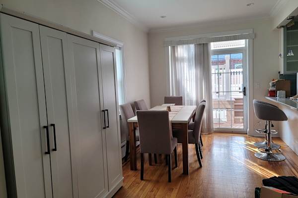 House sit in New York City, NY, US
