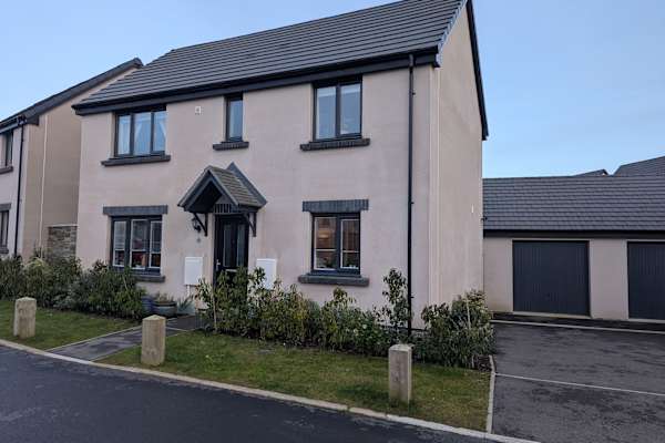 House sit in Okehampton, United Kingdom