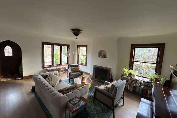 House sit in Montlake, WA, US