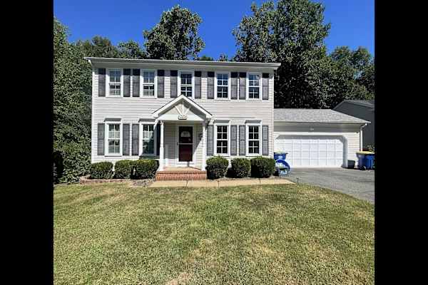 House sit in Fredericksburg, VA, US