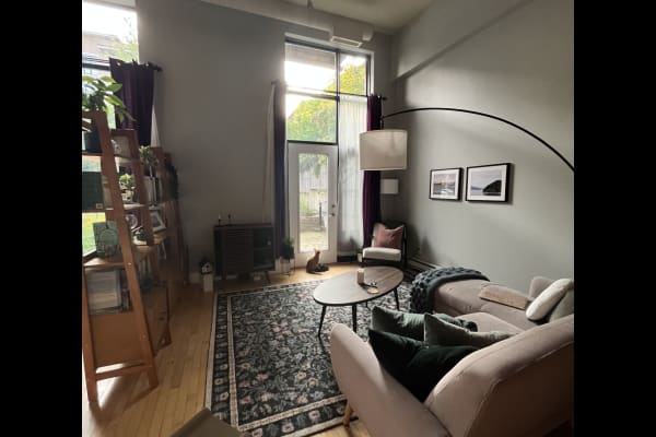 House sit in Ottawa, ON, Canada