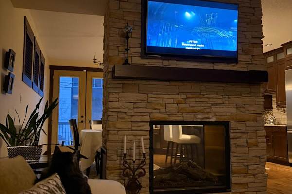 House sit in Calgary, AB, Canada
