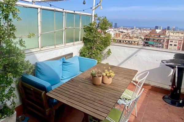 House sit in Barcelona, Spain