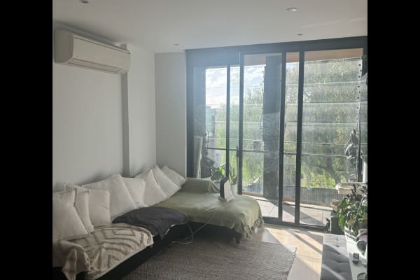 House sit in Melbourne, VIC, Australia