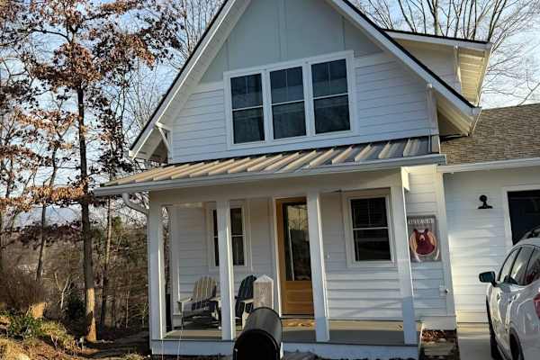 House sit in Asheville, NC, US