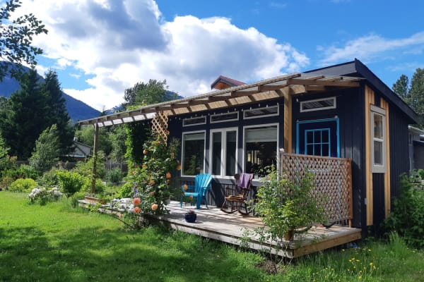 House sit in Dentville, BC, Canada