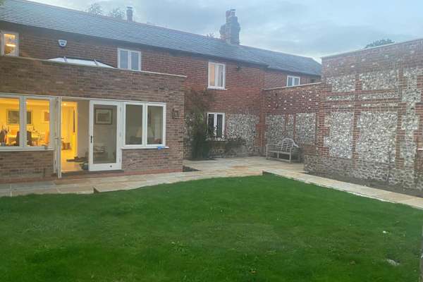 House sit in Lambourn, United Kingdom