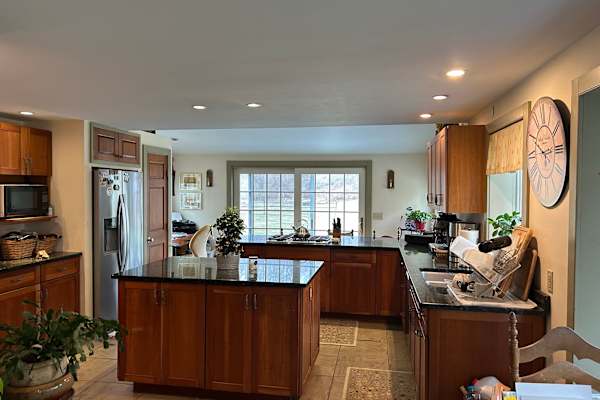 House sit in Bennington, VT, US