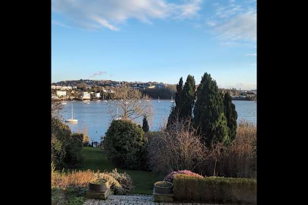 House sit in Saltash, United Kingdom