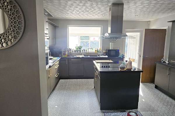 House sit in Ramsbottom, United Kingdom