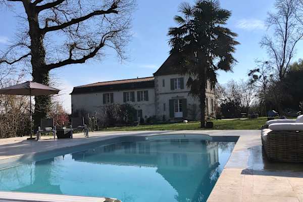 House sit in Bergerac, France