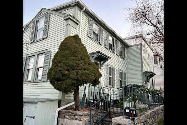 House sit in Stonington, CT, US