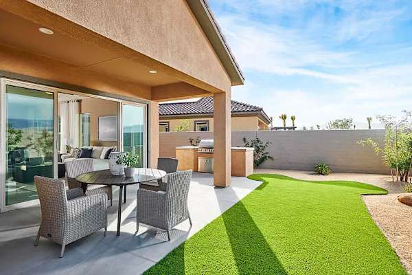 House sit in Palm Springs, CA, US
