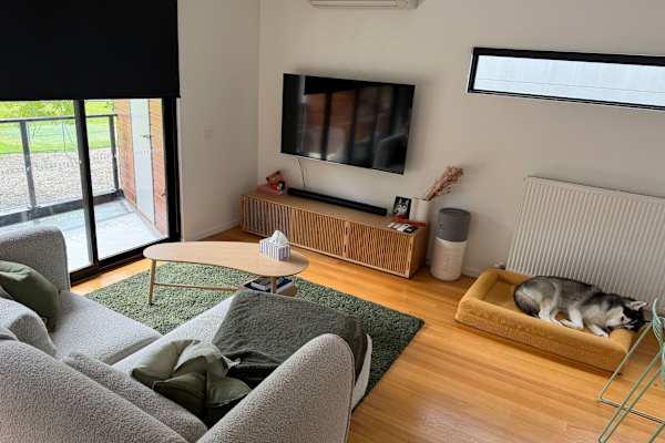 House sit in Melbourne, VIC, Australia