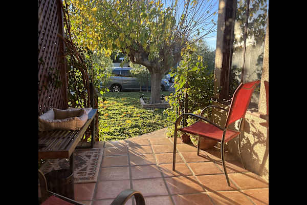House sit in Los Angeles, CA, US