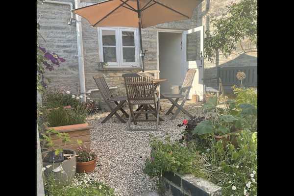 House sit in Somerton, United Kingdom