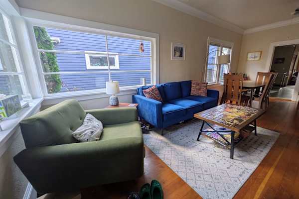 House sit in South Seattle, WA, US