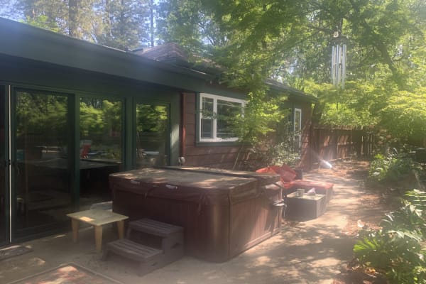 House sit in Grass Valley, CA, US