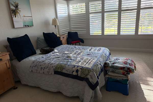 House sit in Redwood City, CA, US