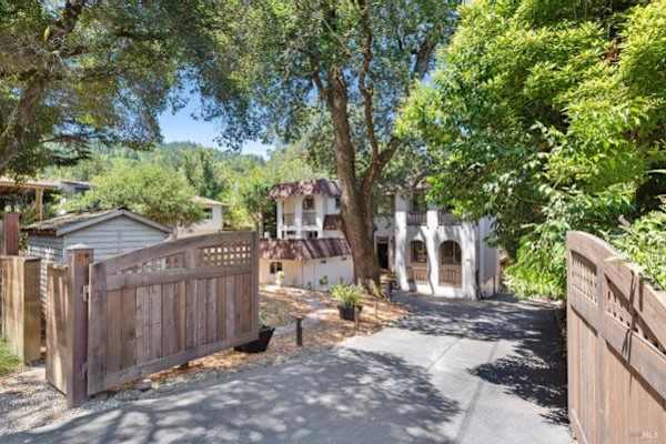 House sit in Woodacre, CA, US