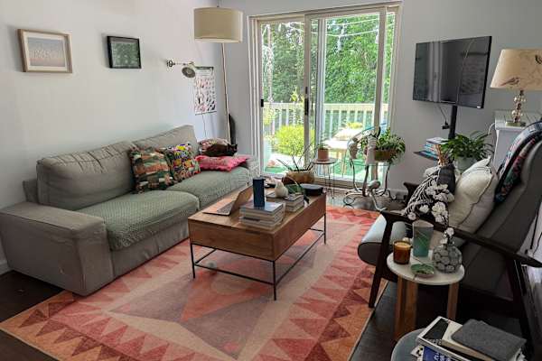 House sit in Hastings-on-Hudson, NY, US