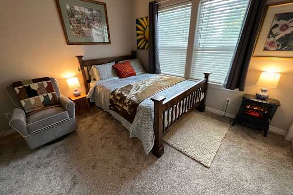 House sit in Nampa, ID, US