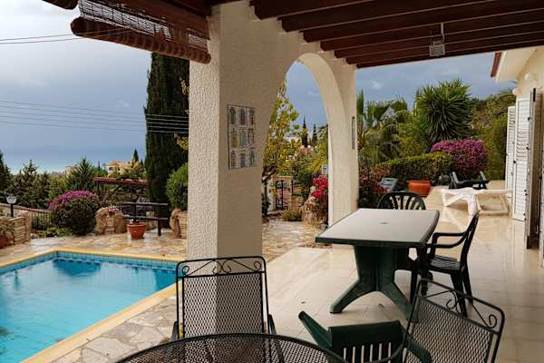 House sit in Paphos, Cyprus