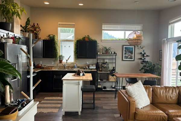 House sit in Big Sky, MT, US