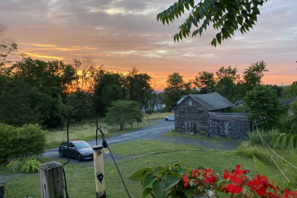 House sit in Hudson, NY, US