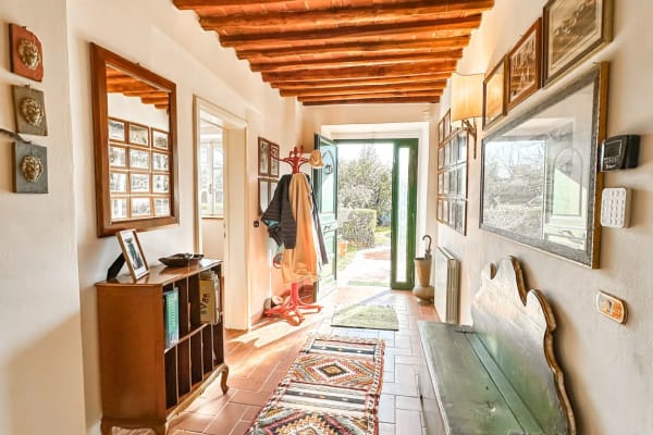 House sit in Lucca, Italy