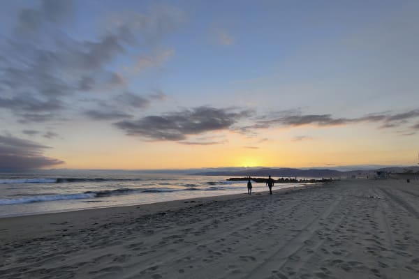 House sit in Redondo Beach, CA, US