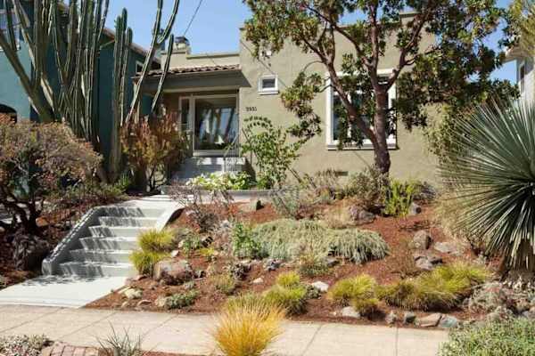 House sit in Oakland, CA, US