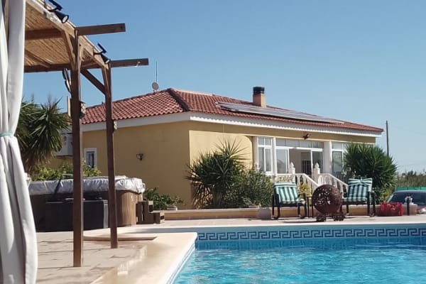 House sit in Catral, Spain