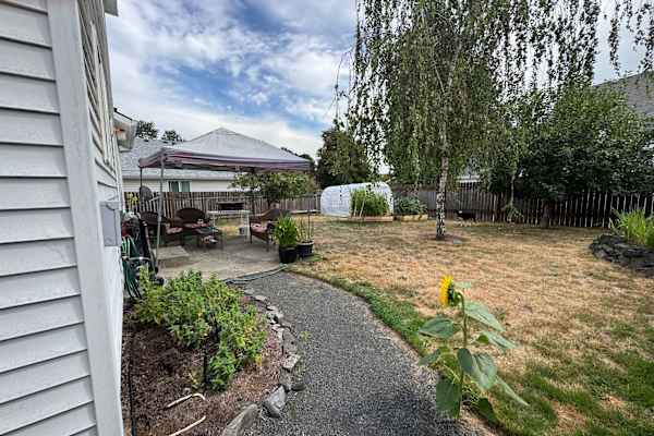 House sit in Saint Helens, OR, US