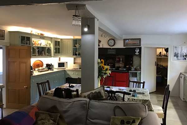 House sit in Sixpenny Handley, United Kingdom