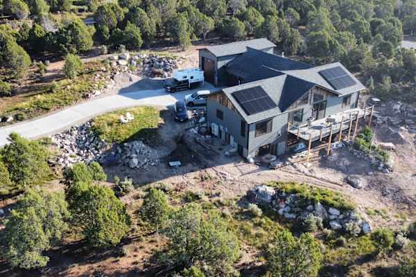 House sit in Glenwood Springs, CO, US