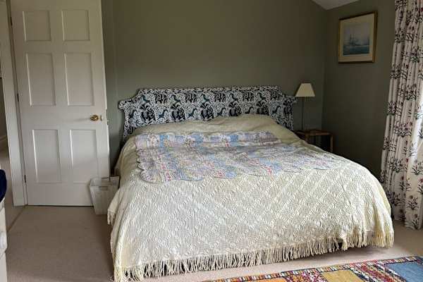 House sit in Glastonbury, United Kingdom