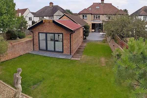 House sit in Mitcham, United Kingdom