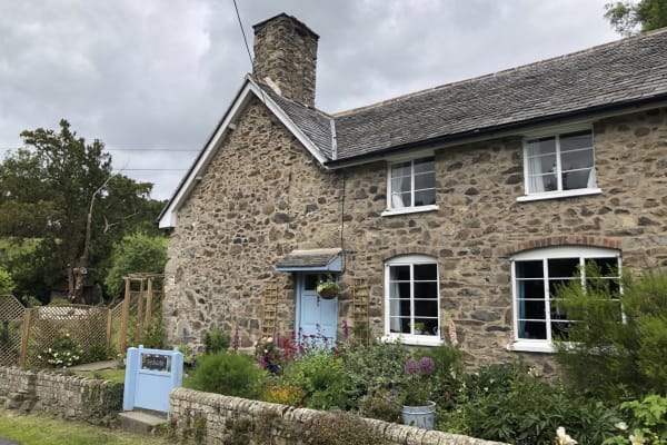 House sit in Llangedwyn, United Kingdom