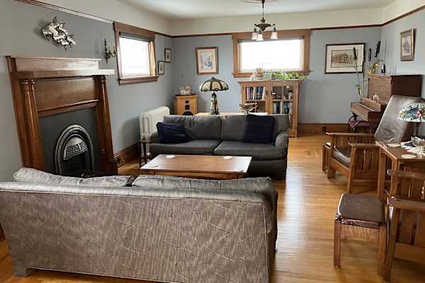 House sit in Lunenburg, NS, Canada