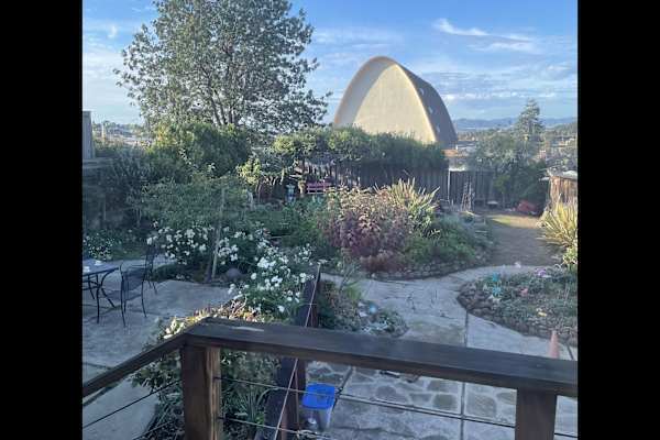 House sit in El Cerrito, CA, US