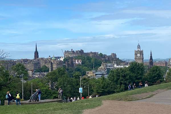 House sit in Edinburgh, United Kingdom