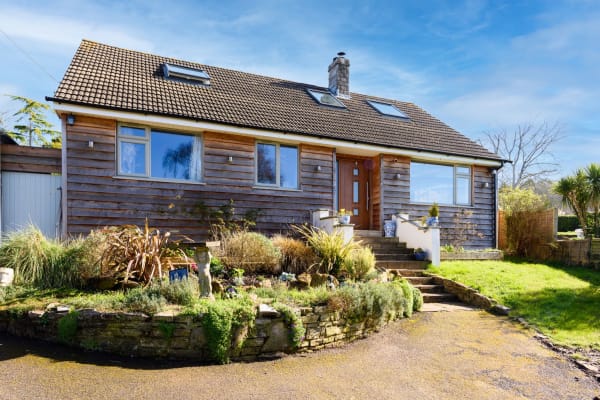 House sit in Glastonbury, United Kingdom