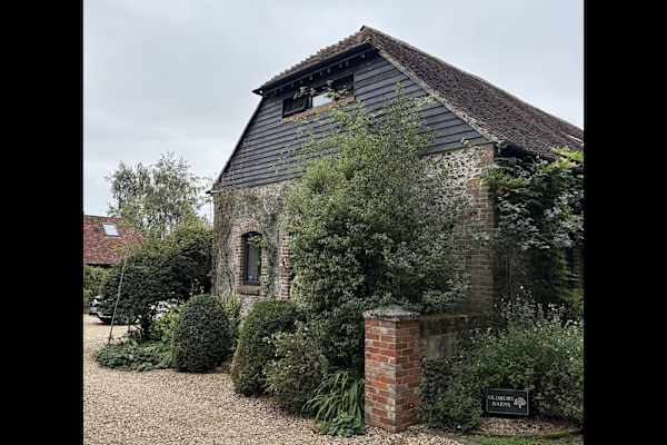 House sit in Barnham, United Kingdom