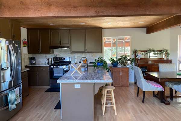 House sit in Fresno, CA, US